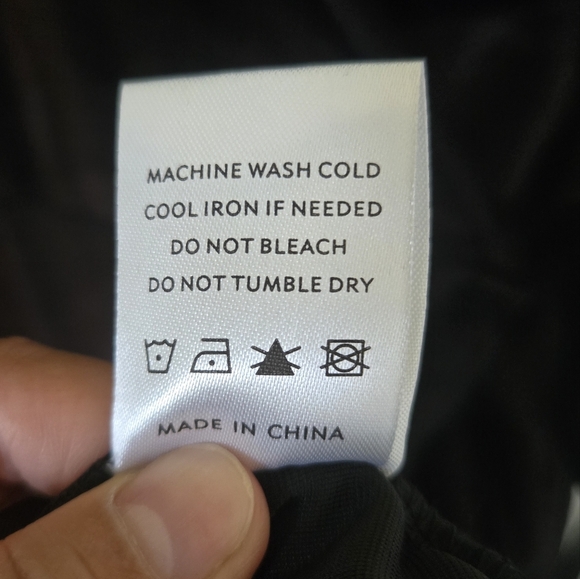 NWOT Baltic Born Katelyn Velvet Maxi Wrap Dress Size Medium - Picture 9 of 10